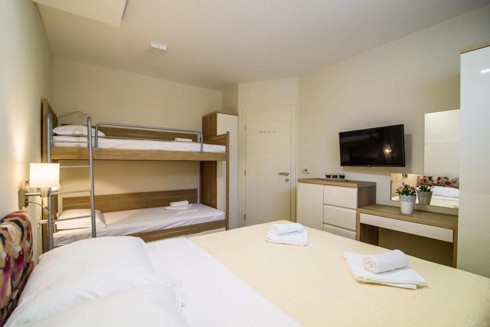 Apartments Leone Lukas プロマイナ 部屋 写真