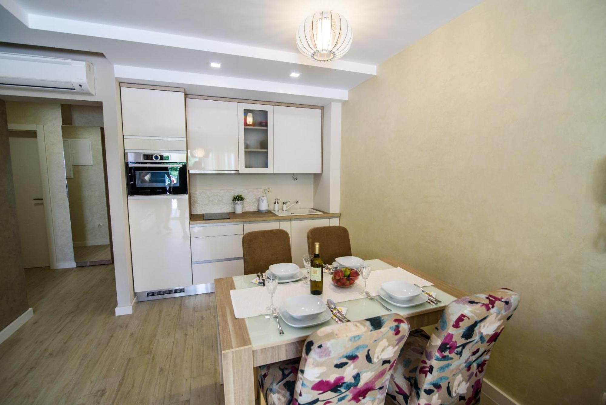 Apartments Leone Lukas プロマイナ 部屋 写真