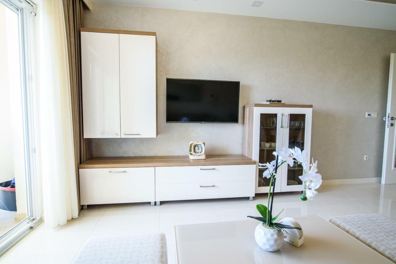 Apartments Leone Lukas プロマイナ エクステリア 写真